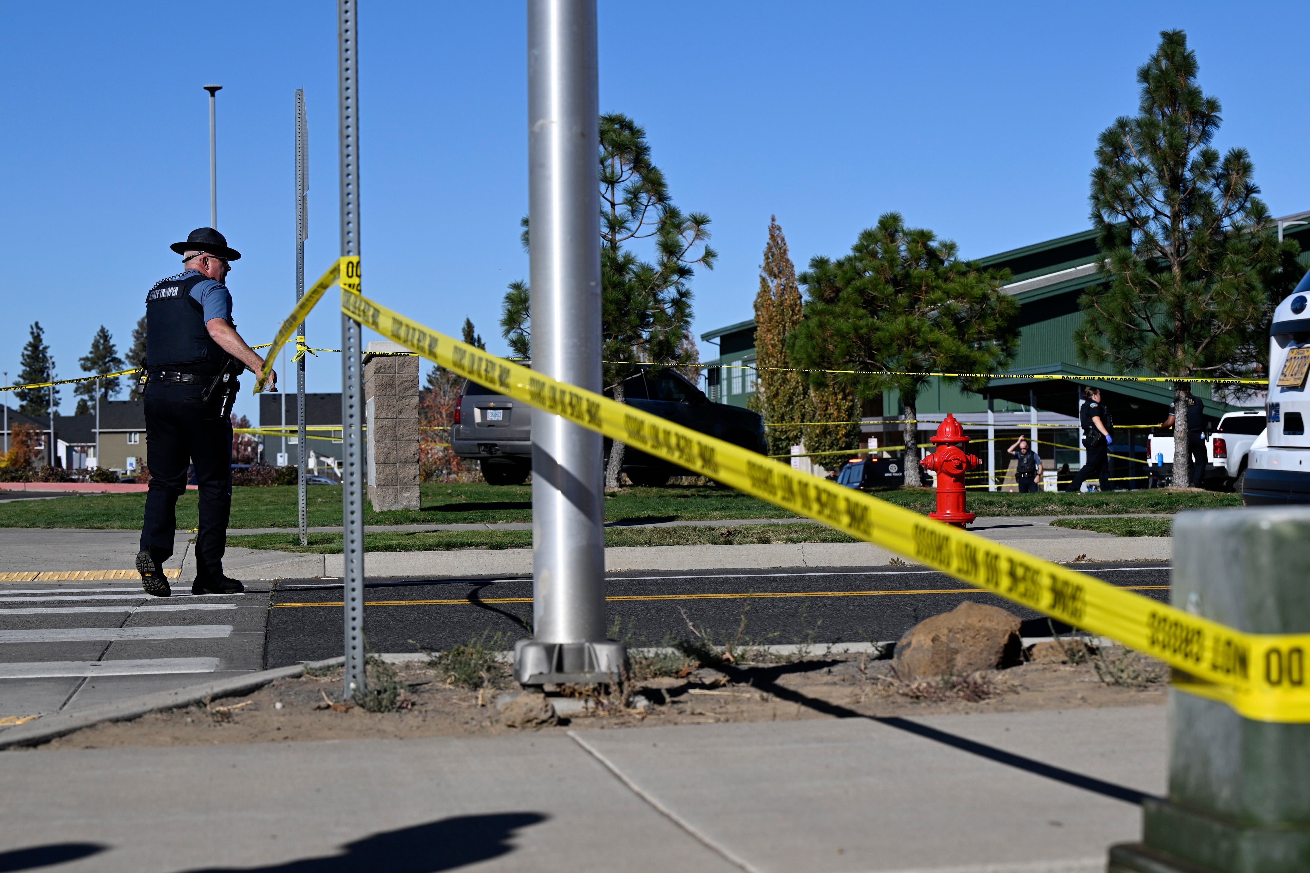 El ataque perpetrado por Griffin J. John II dejó cuatro víctimas mortales, entre ellas tres estudiantes y la maestra Megan Lambert (AP Photo/Joe Kline)