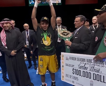 Carlos Utria celebrando por su