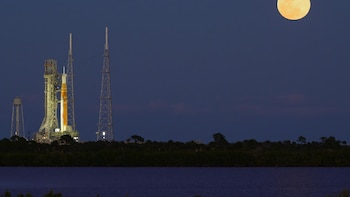 La NASA aplaza su primera