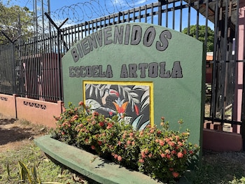 Estudiantes de la Escuela Artola