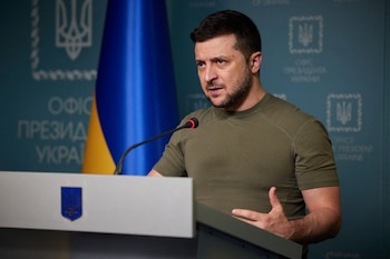 Volodimir Zelenski habla durante una