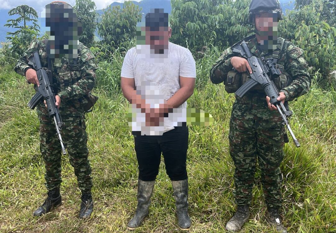 Un hombre fue capturado en el lugar de los hechos - crédito Ejército Nacional