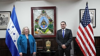 Presidente del Congreso de Honduras y Encargada de Negocios de EE.UU. sostuvieron reunión bilateral
