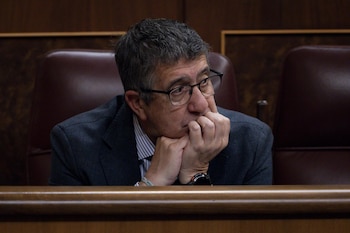 10/09/2025 September 10, 2025, Madrid, Spain: Patxi Lopez, Deputy and Spokesperson of the Socialist Party, seen at the Spanish Congress of Deputies during the plenary session.
POLITICA
Alberto Gardin / Zuma Press / Europa Press