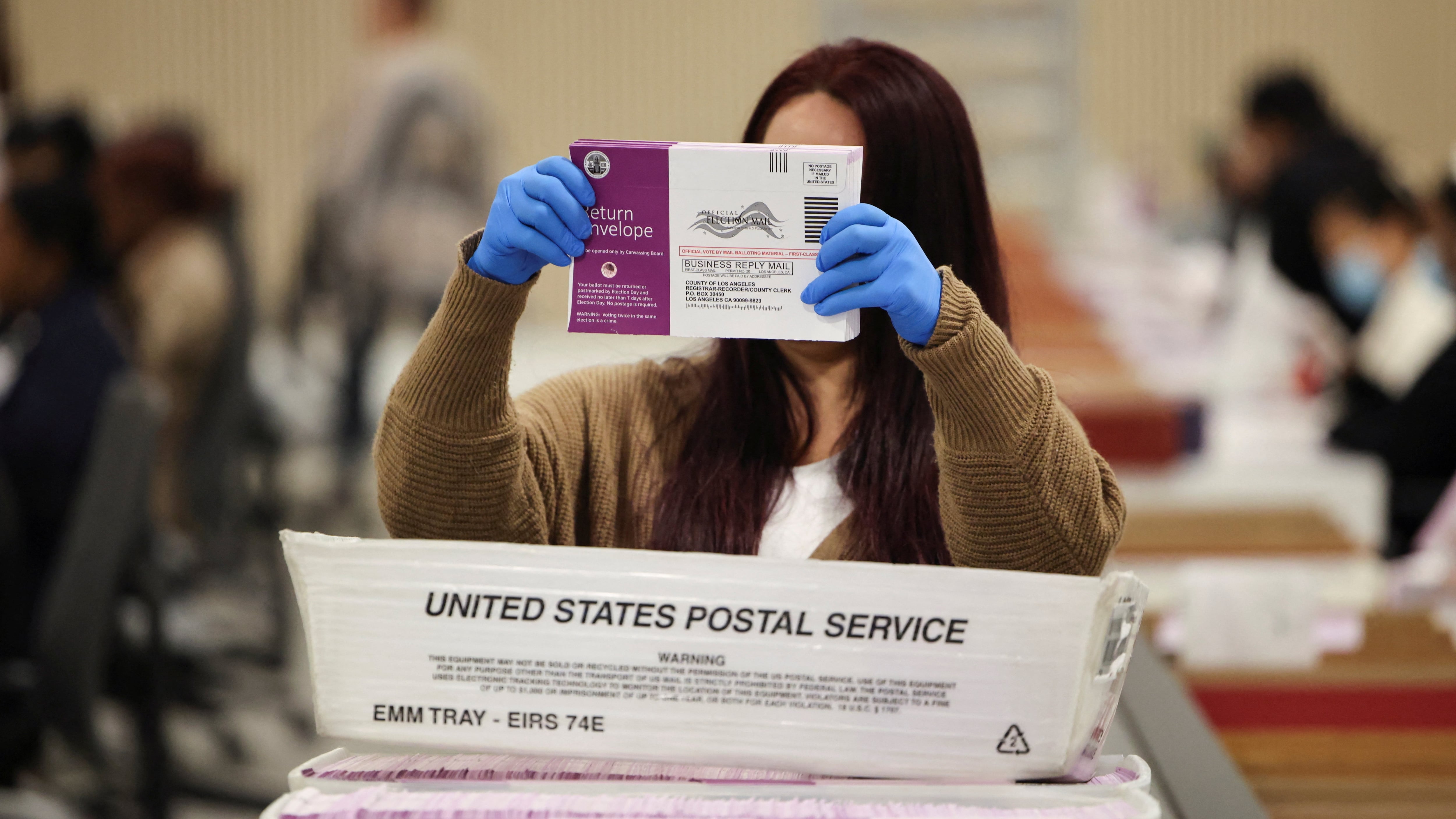 Miami-Dade: este jueves vence el plazo para pedir una boleta de voto por correo para las elecciones