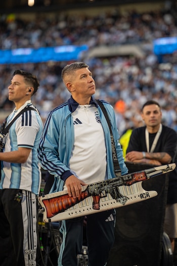 Los famosos despidieron a Lionel Messi en el estadio Monumental