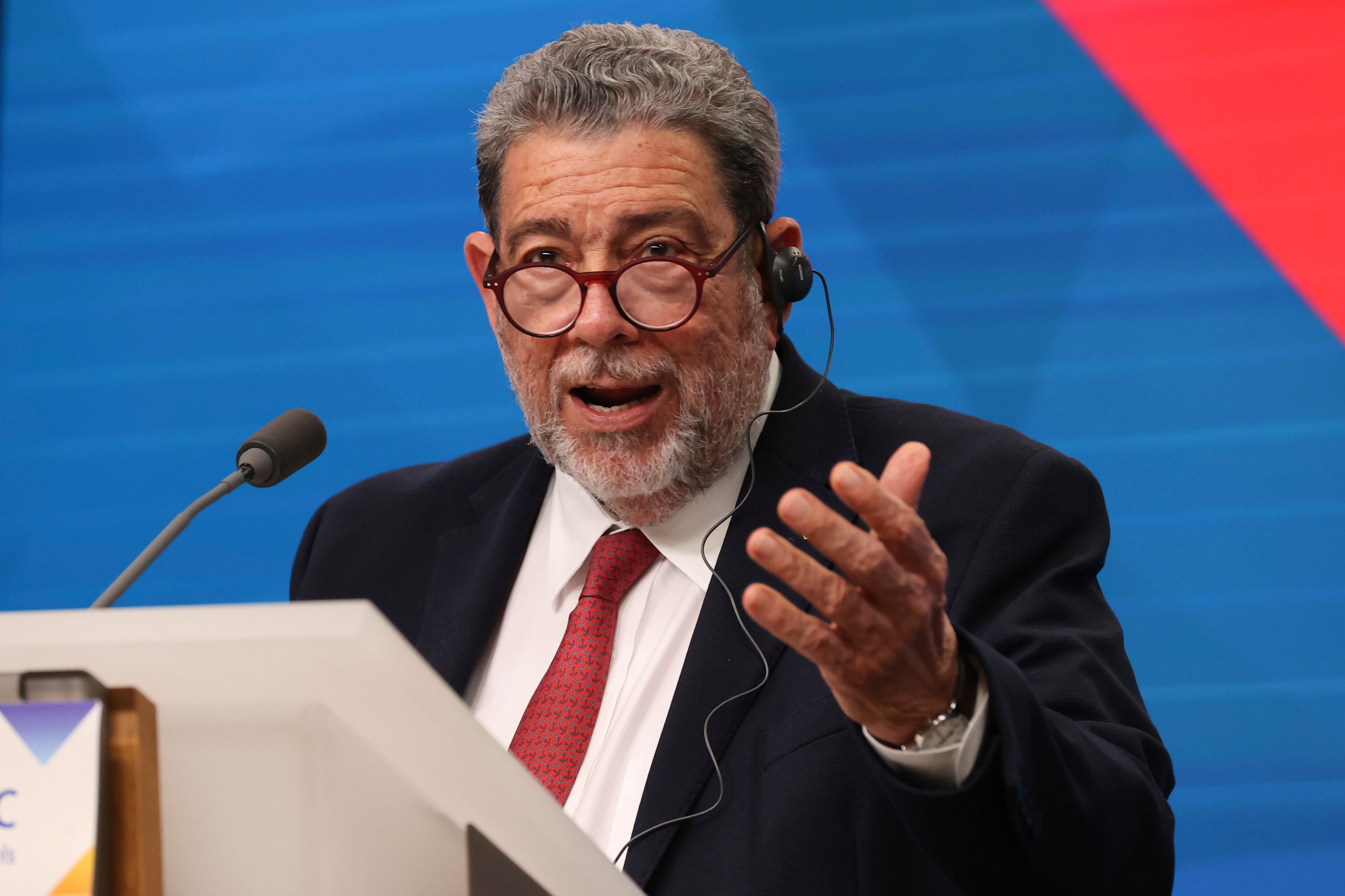 El ex primer ministro de San Vicente y las Granadinas, Ralph Gonsalves. (AP Foto/Francois Walschaerts)
