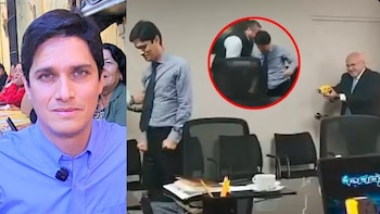 Composición de Arturo Bobbio mirando a cámara y Carlos Bruce aplicando una pistola eléctrica a Bobbio en una oficina