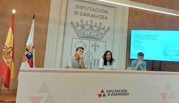 31/08/2026 El director de la Cátedra DPZ de Despoblación y Creatividad de la Universidad de Zaragoza, Vicente Pinilla, la diputada provincial Cristina Palacín y uno de los autores del informe, Adrián Palacios-Mateo.
POLITICA