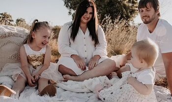 Cleo Smith y su familia