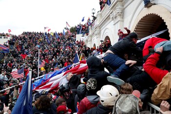 “Luego de los perturbadores acontecimientos en el Capitolio", dijo un vocero de Google, la tecnológica decidió "que no hará más aportes en este ciclo a ningún miembro del Congreso que haya votado contra la certificación de los resultados de las elecciones”. (REUTERS/Shannon Stapleton)