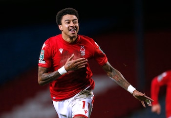 Jesse Lingard celebra un gol