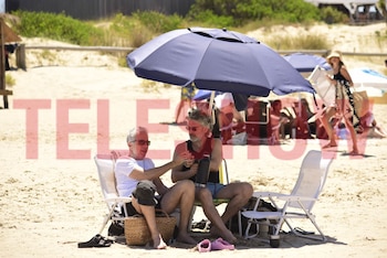 Entre charlas y relax, Leo