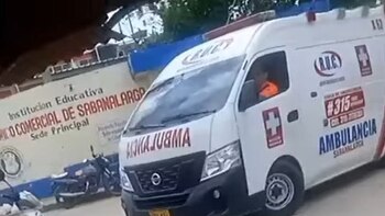 Por lo menos 30 niños