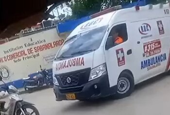 Por lo menos 30 niños