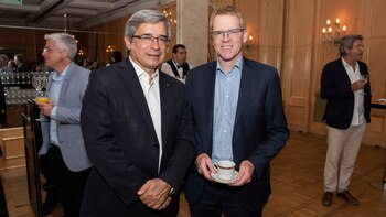 Javier Lozada, Danone, y Juan