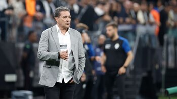 Perú responde a Vanderlei Luxemburgo
