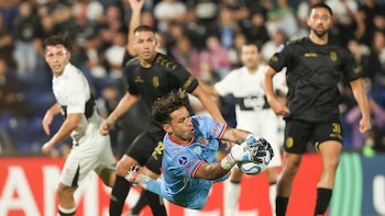 Barracas Central y Olimpia van por un triunfo que los deje en zona de ingreso a octavos de Sudamericana: hora, TV y formaciones