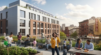 Terraza con jardín en edificio moderno de Harlem. Personas diversas interactúan. Paneles solares en el techo. Al fondo, edificios urbanos y Teatro Apollo.