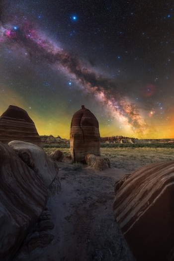 “Columna vertebral galáctica” – Andrew Imhoff. Reserva Hopi, norte de Arizona, EE. UU. (Capture The Atlas)