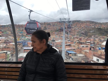 María Rosríguez (62) viaja en