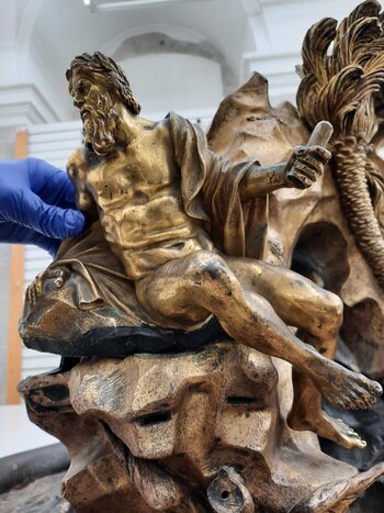 Detalle de la figura del