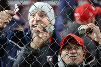 La gente de Independiente muestra