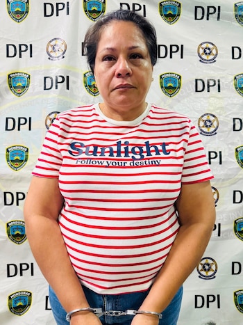 La hija de la docente aseguró que su familia no respalda la agresión ocurrida en el centro educativo. (FOTO: X)
