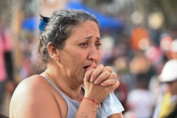 Las comunidades en Pereira, Manizales, Cali y Qubdó permanecen en alerta debido a las réplicas - crédito Luis Acosta / AFP
