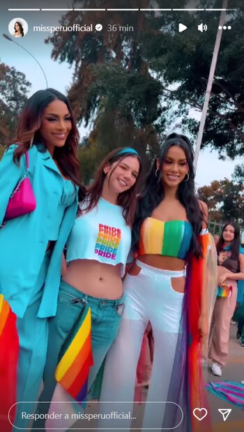 Camila Escribens en la marcha