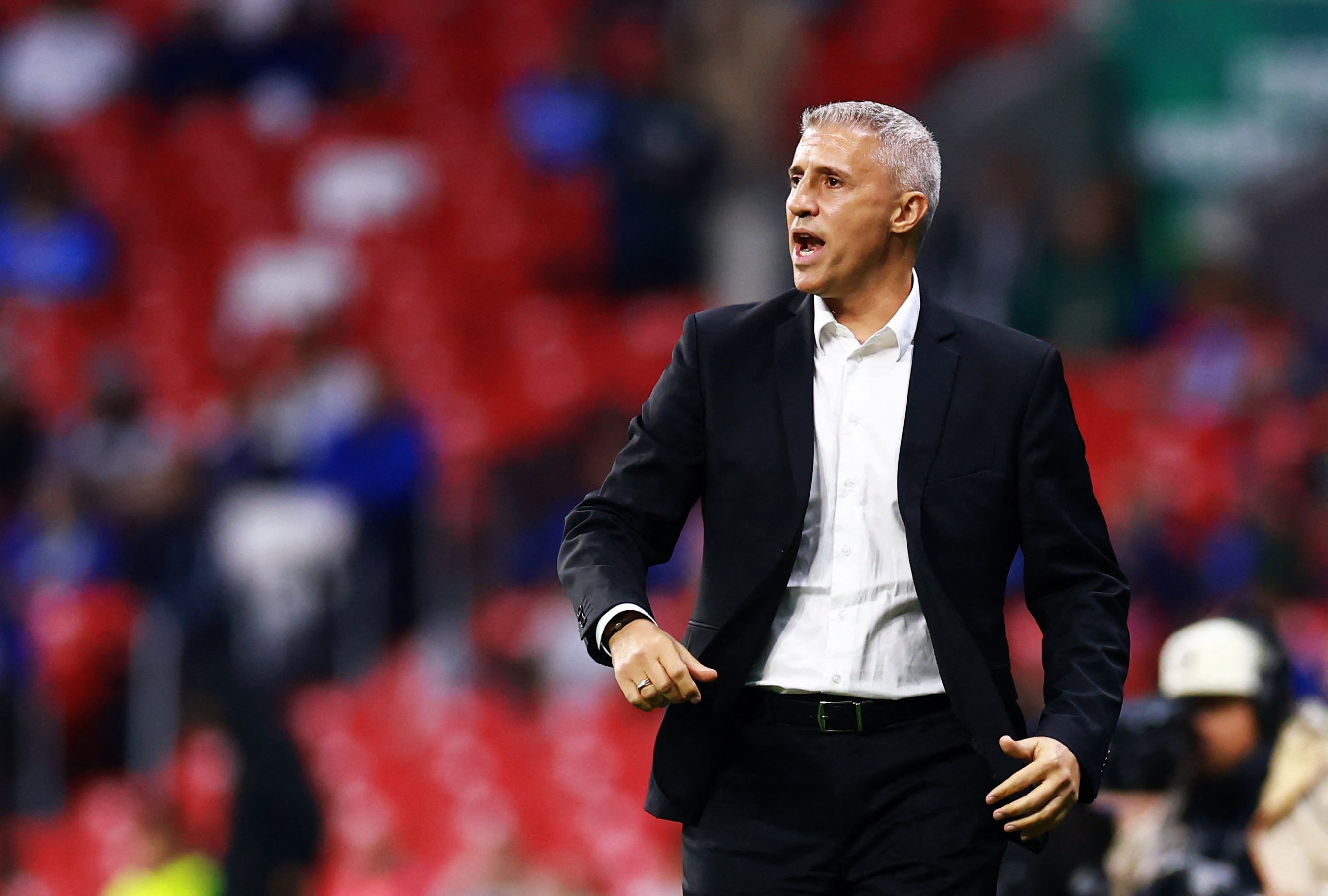 Soccer Football - Liga MX - Cruz Azul v Atlas - Estadio Azteca, Mexico City, Mexico - August 22, 2026 Atlas head coach Hernan Crespo during the match REUTERS/Eloisa Sanchez