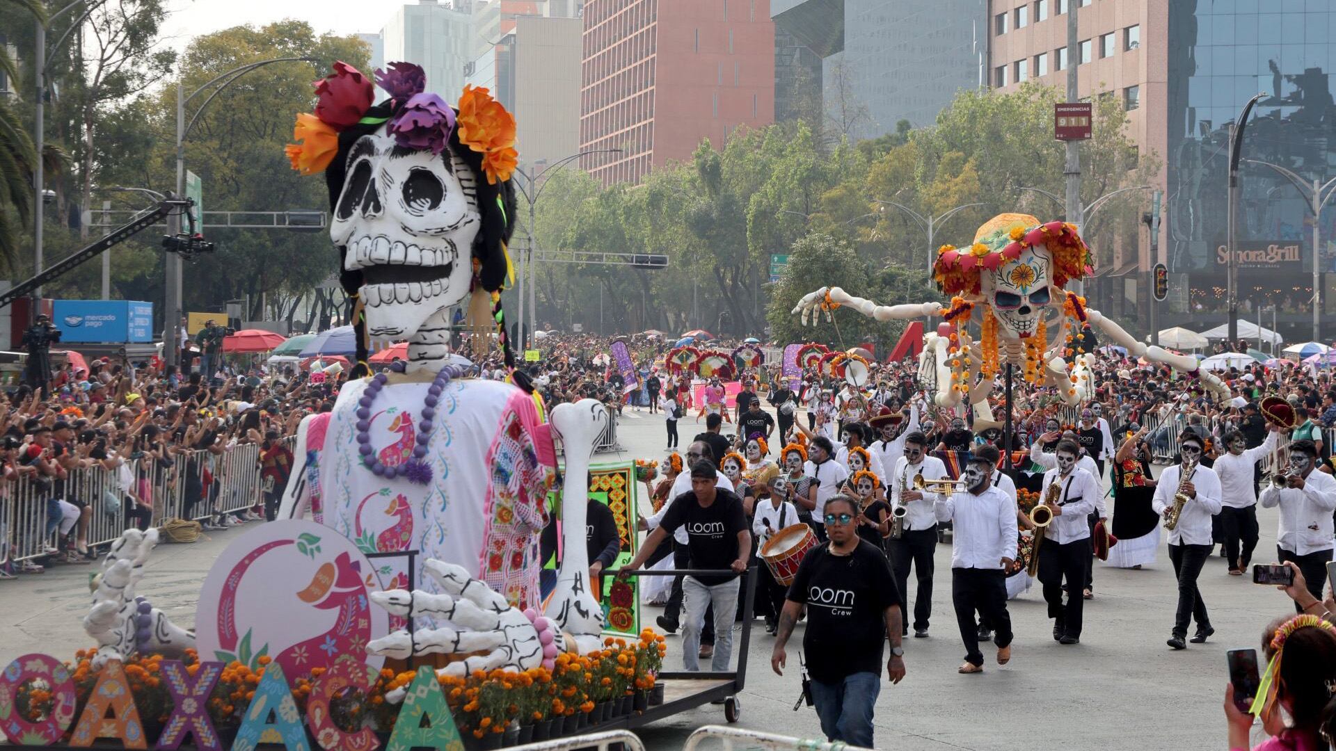 Día de Muertos · Mexico City · The cultural calendar