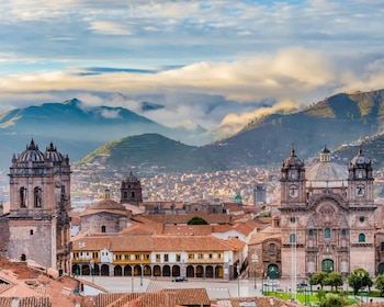 Valencia se reunió con autoridades de Cusco y La Convención para coordinar acciones de impulso al turismo regional.