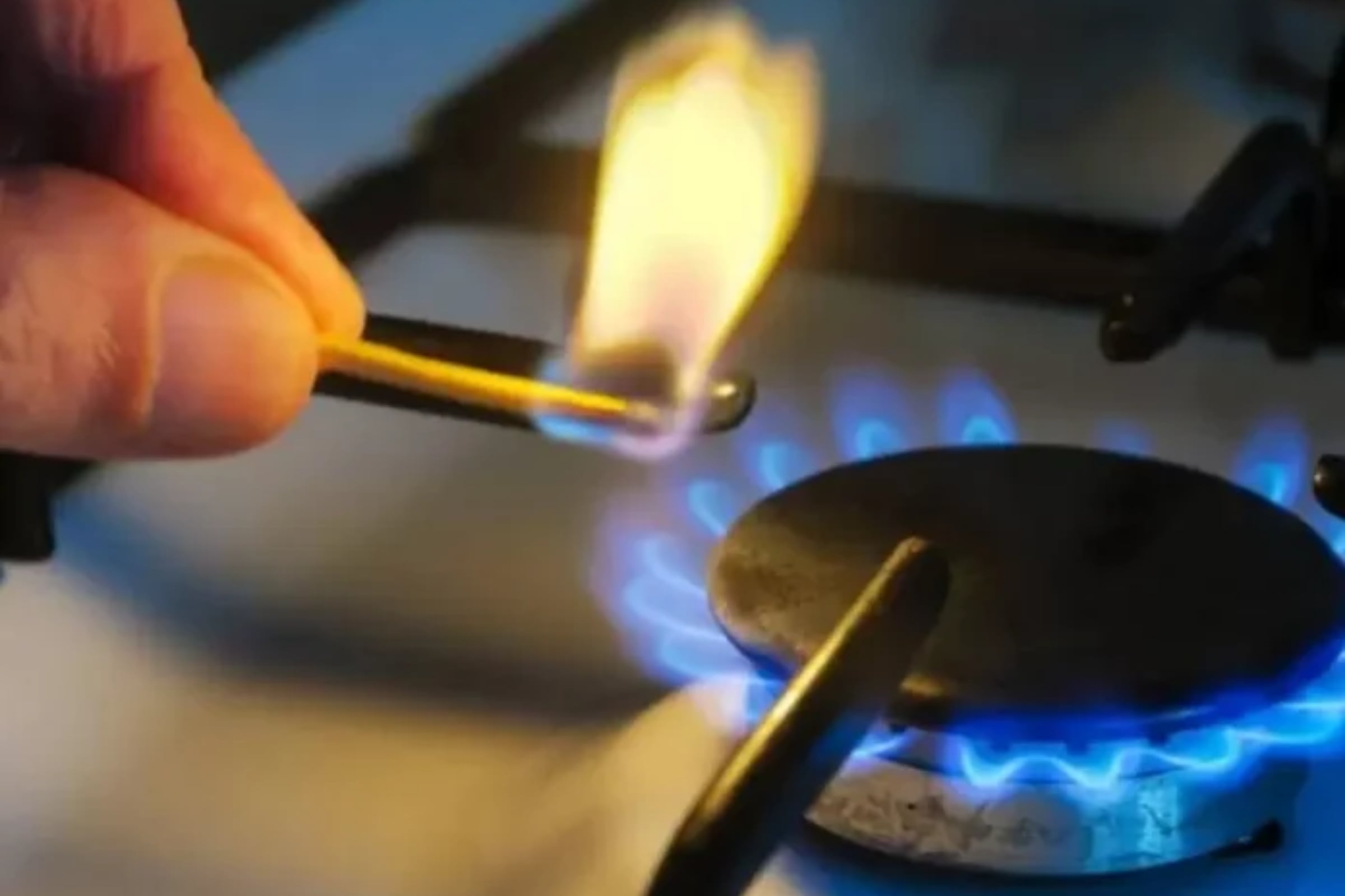 Sin instalar un solo milímetro de tubería nueva, las empresas dedicadas exclusivamente a la reventa de gas lograron ingresos cercanos a los $3 billones durante 2023 a punta de transacciones de papel - crédito Colprensa