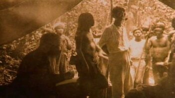 Con gestos heroicos como rescatar