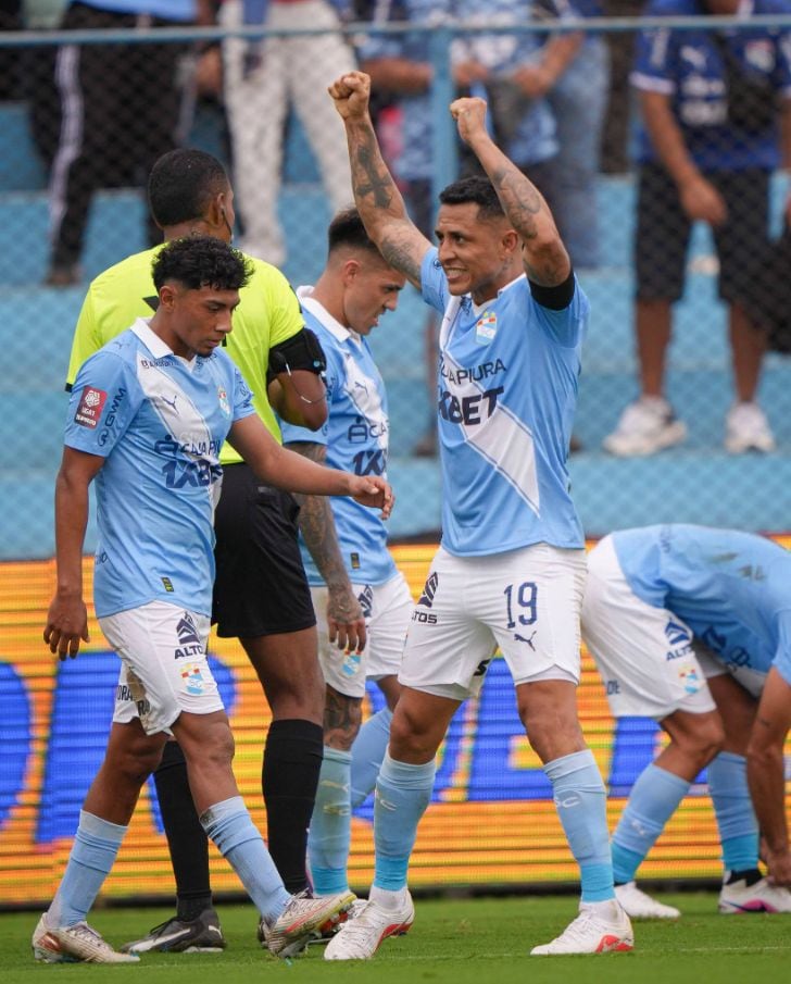 Yoshimar Yotún reconoció que los últimos días fueron complicados para Sporting Cristal, pero señaló que el plantel encontró en el trabajo diario la manera de afrontar la presión y recuperar la confianza. (Liga 1)