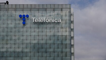 La SEPI ya supera el 9% en Telefónica y sobrepasa los 2.059 millones de inversión
