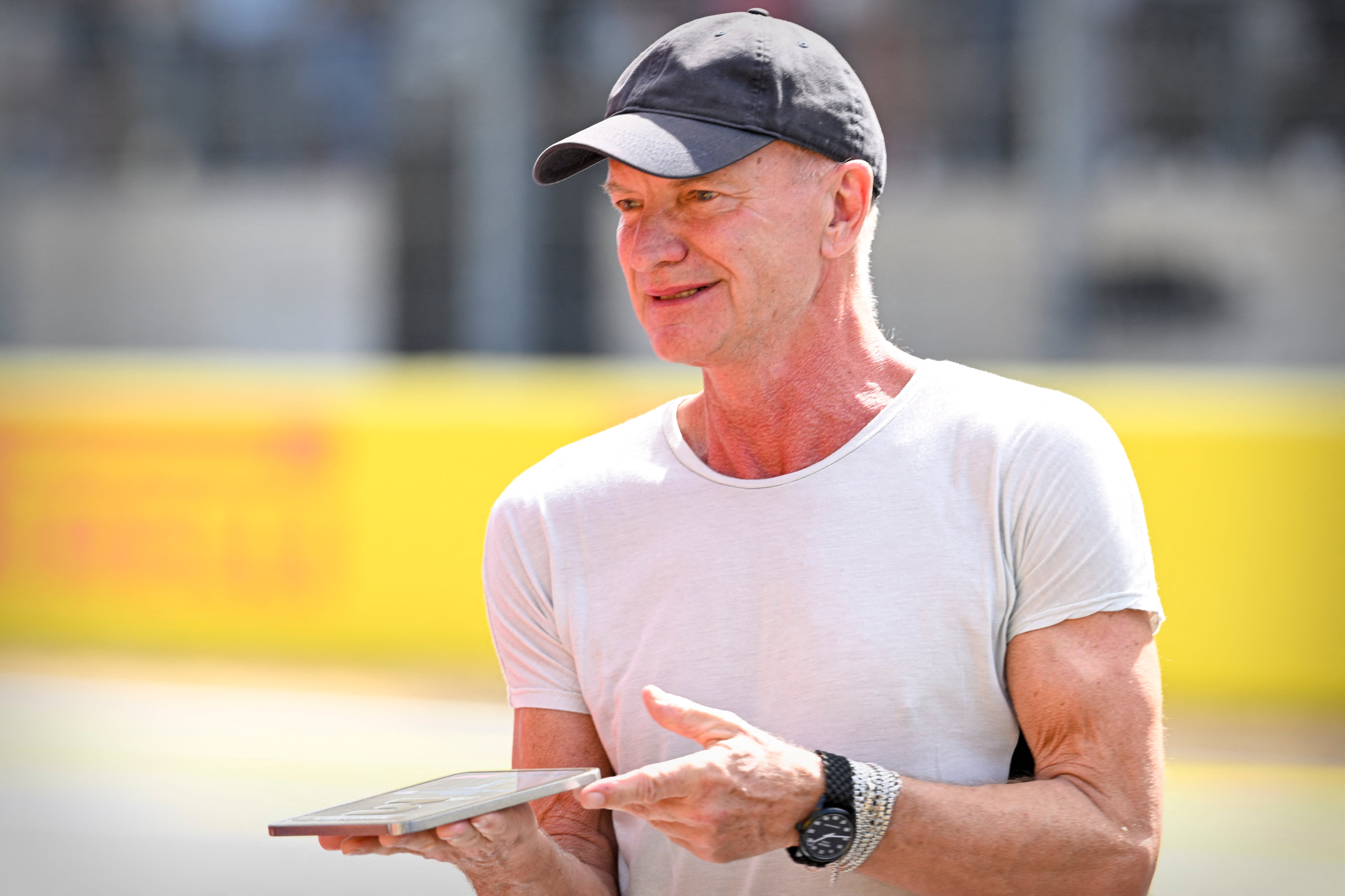 Para Sting, las caminatas también son una forma de cuidar el cuerpo. (Jerome Miron-Imagn Images)