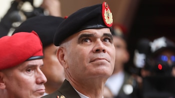 Padrino López refuerza el control militar sobre el manejo de los alimentos en Venezuela