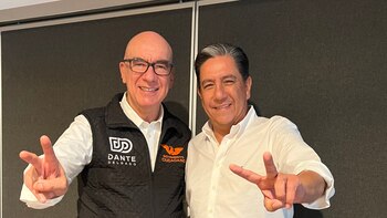 El senador Marco Gama abandonó