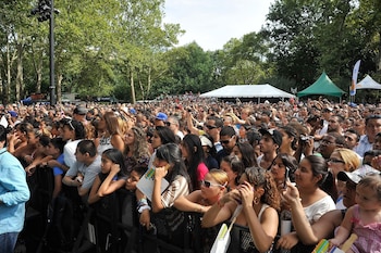 Artistas y comunidades hispanas forman parte esencial de la diversidad cultural representada por el festival.