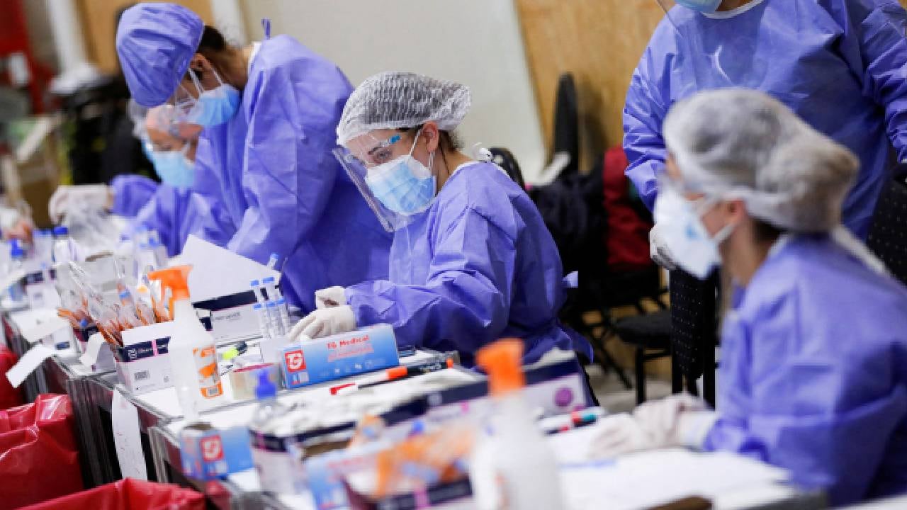 El Boletín Epidemiológico Nacional indicó que los tres pacientes evolucionaron de forma favorable, uno requirió internación por comorbilidades previas
(Reuters)