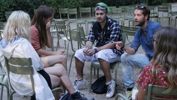 James Levelle con un grupo