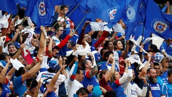 Se pinta de azul el Azteca: Cruz Azul anuncia boletos agotados para la vuelta ante Atlas