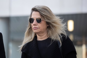 La asesora de Begoña Gómez en La Moncloa, Cristina Álvarez, saliendo de declarar a los juzgados de Plaza de Castilla. (Alejandro Martínez Vélez / Europa Press)