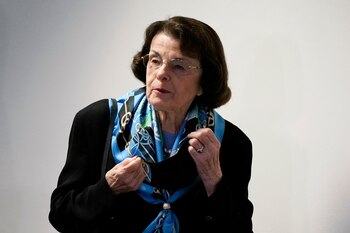 La senadora Dianne Feinstein, demócrata