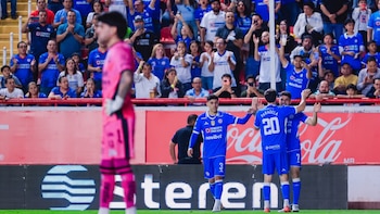 Sin Erik Lira, Cruz Azul regresa a la victoria tras vencer a domicilio al Necaxa