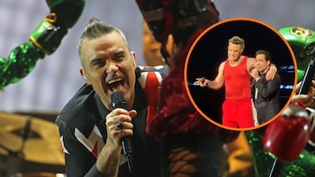 El dueto de Robbie Williams y Omar Chaparro que emocionó al Palacio de los Deportes: “Mi hermano mexicano”