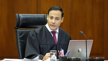 El ministro Giovanni Azael Figueroa Mejía presentó el proyecto que derivó en la invalidez del delito de ciberasedio en Puebla.