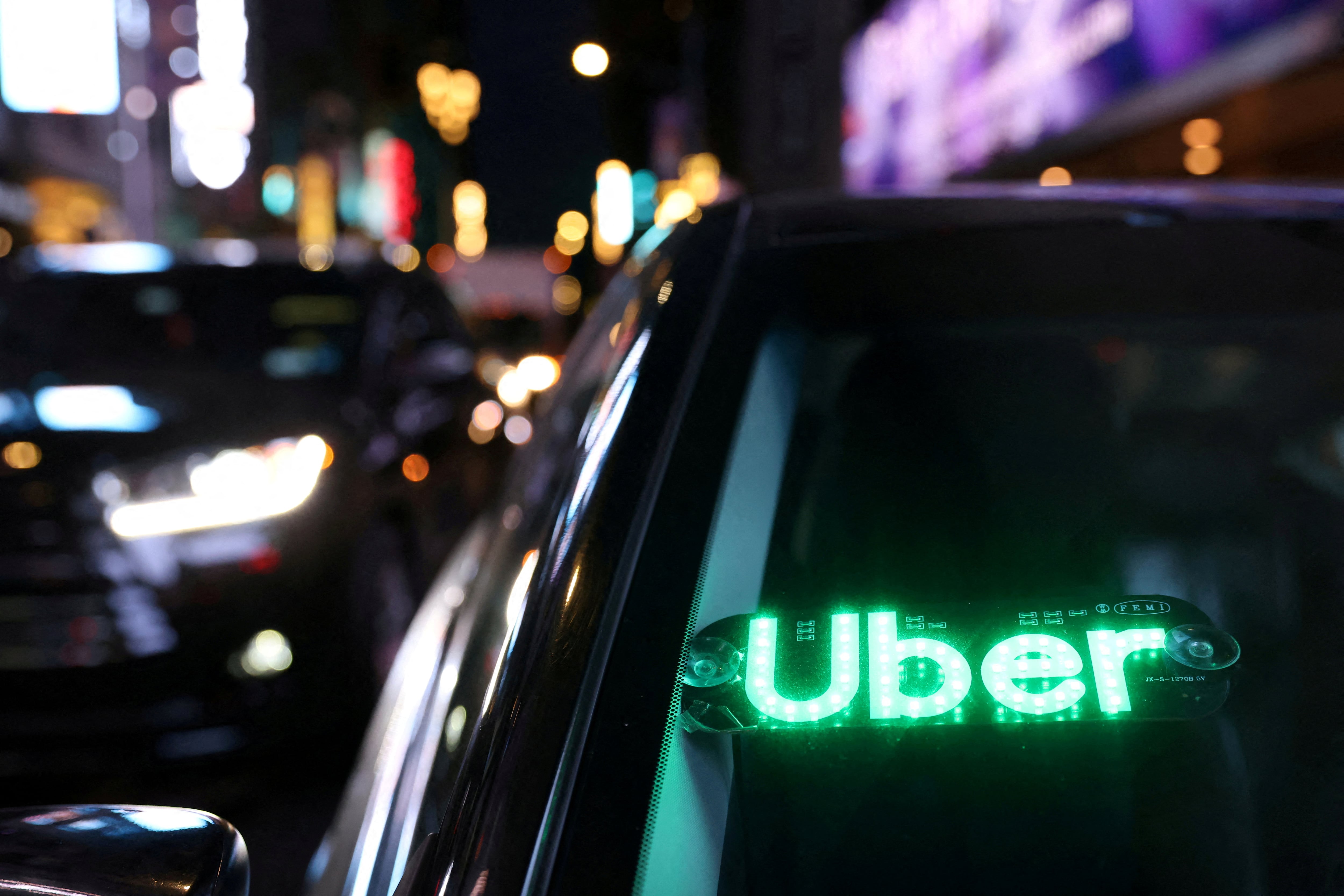 Uber aún está en el negocio de vehículos autónomos al estilo Tesla y Waymo de Google